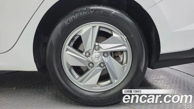 Hyundai Avante 2023 thumb 5