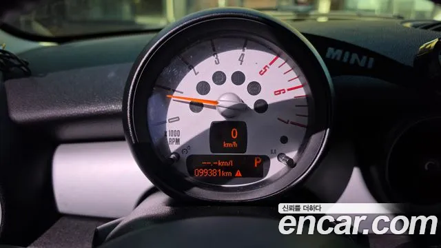 MINI Hatch 2012 thumb 8
