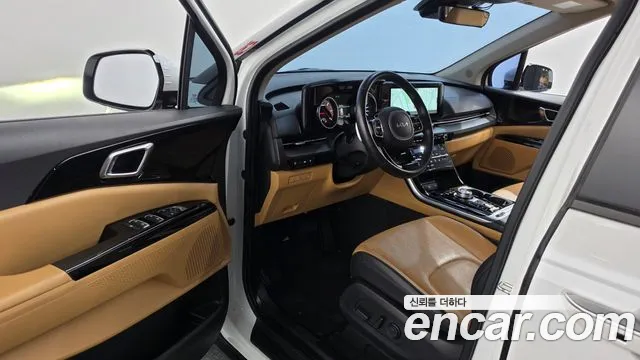 Kia Carnival 2023 thumb 10