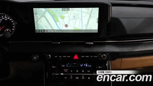 Kia Carnival 2023 thumb 12