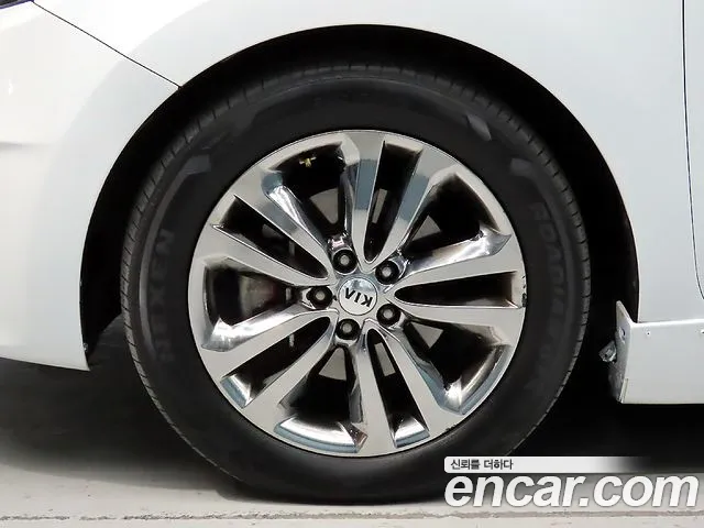 Kia Carnival 2017 thumb 5