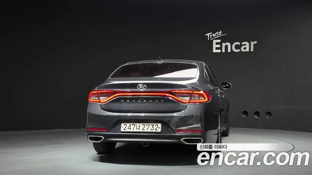 Hyundai Grandeur 2017 thumb 4