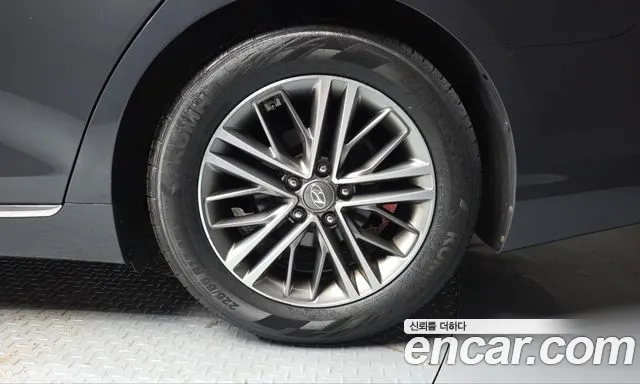 Hyundai Grandeur 2017 thumb 5