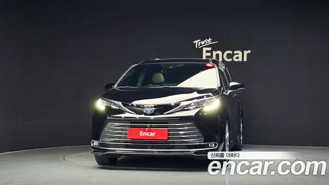 Toyota Sienna 2022 thumb 3