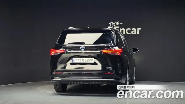 Toyota Sienna 2022 thumb 4