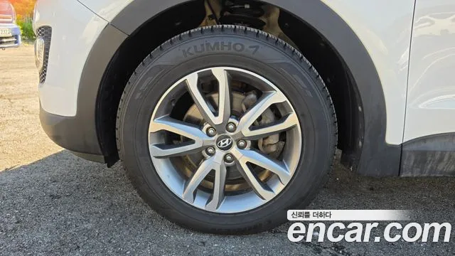 Hyundai Santa Fe 2012 thumb 5