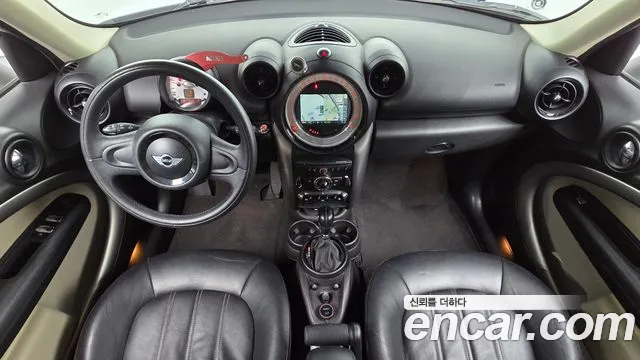 MINI Countryman 2013 thumb 6