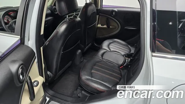 MINI Countryman 2013 thumb 11