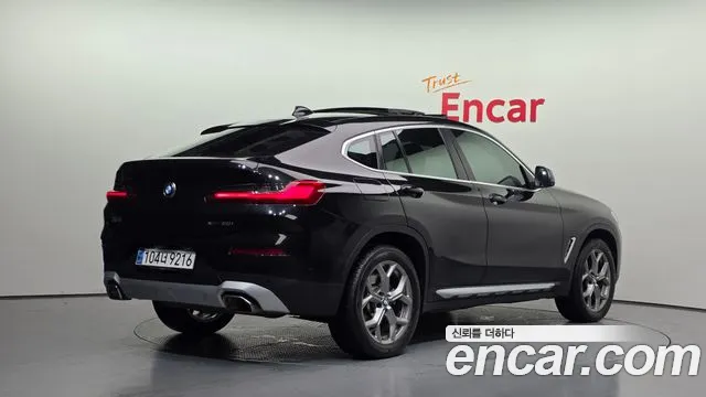 BMW X4 2023 thumb 2