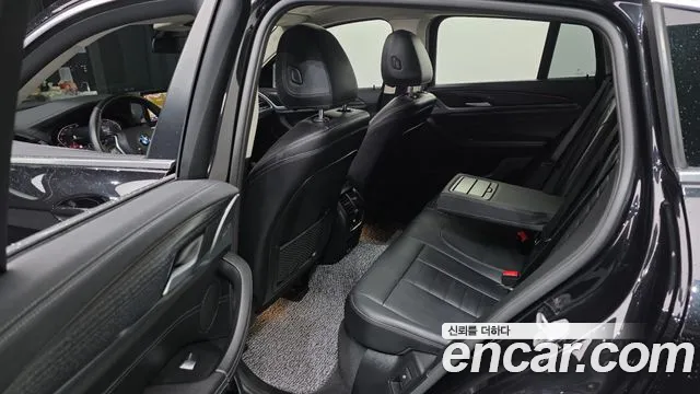 BMW X4 2023 thumb 12