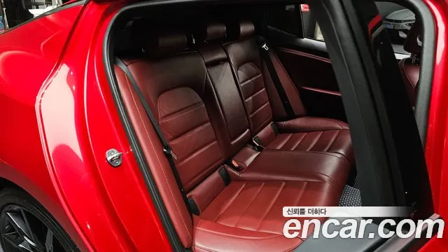 Kia Stinger 2019 thumb 11