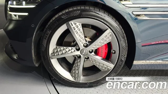 Genesis G80 2021 thumb 5