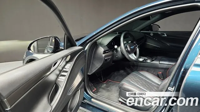 Genesis G80 2021 thumb 10