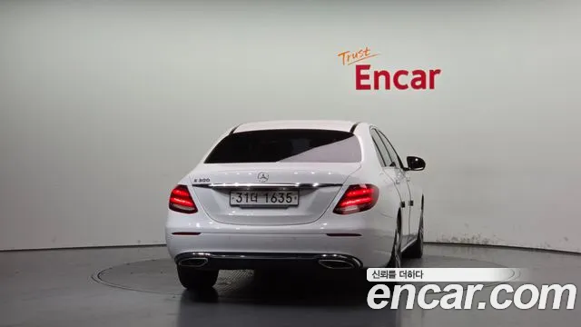 Mercedes-Benz E-Класс 2018 thumb 4