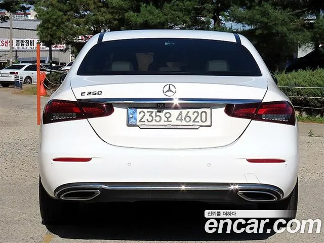 Mercedes-Benz E-Класс 2020 thumb 4