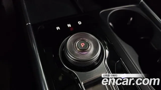 Kia Carnival 2024 thumb 9