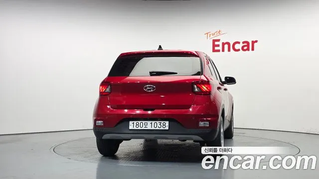 Hyundai Venue 2021 thumb 4