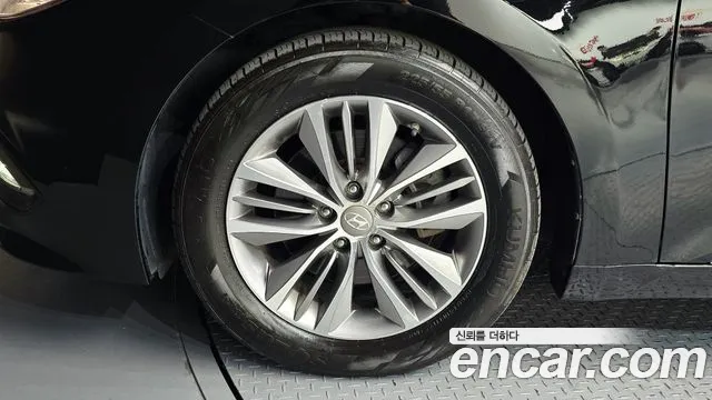 Hyundai Grandeur 2016 thumb 5