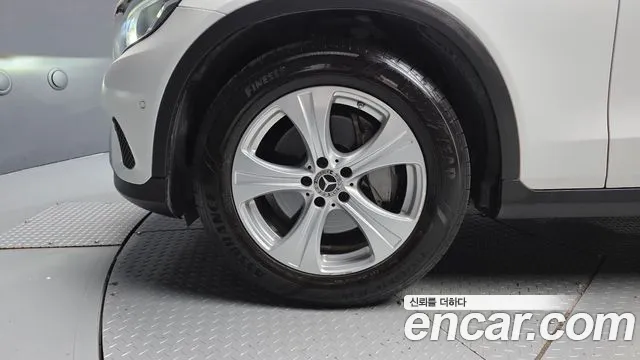 Mercedes-Benz GLC 2017 thumb 5