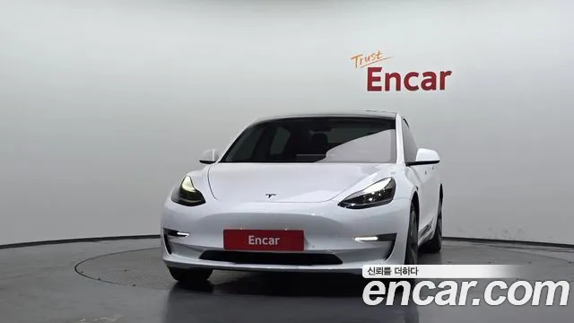 Tesla Model 3 2021 thumb 3
