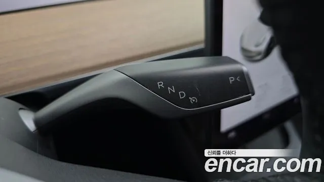 Tesla Model 3 2021 thumb 9