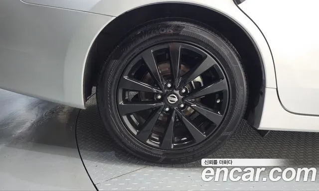 Nissan Altima 2018 thumb 4