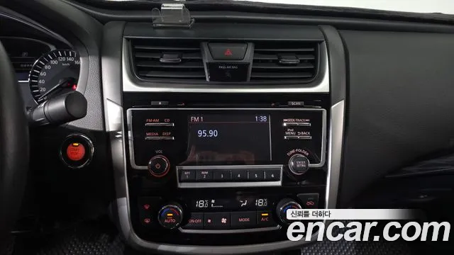 Nissan Altima 2018 thumb 12