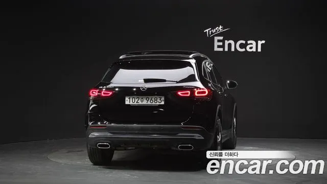 Mercedes-Benz GLA 2020 thumb 3