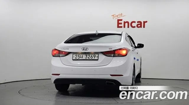 Hyundai Avante 2014 thumb 4