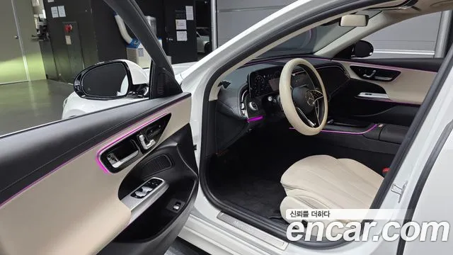 Mercedes-Benz E-Класс 2024 thumb 10