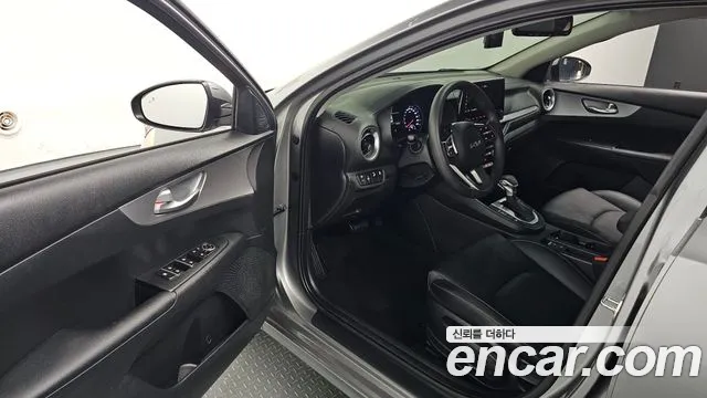Kia K3 2023 thumb 10