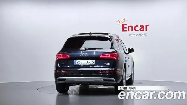 Audi Q5 2020 thumb 3