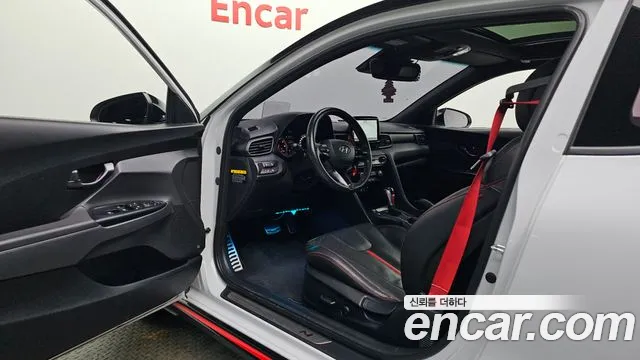 Hyundai Veloster 2018 thumb 10