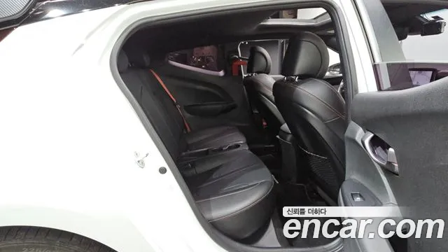 Hyundai Veloster 2018 thumb 12