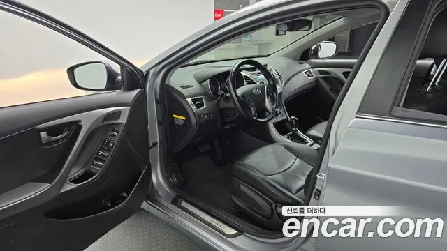 Hyundai Avante 2014 thumb 10