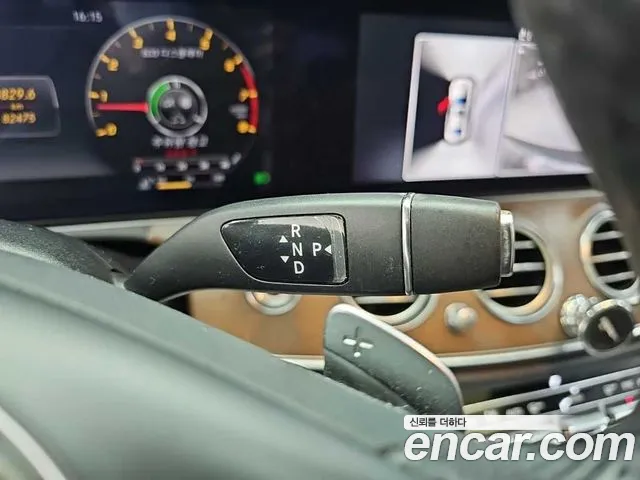 Mercedes-Benz E-Класс 2017 thumb 8