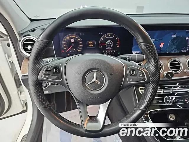 Mercedes-Benz E-Класс 2017 thumb 9