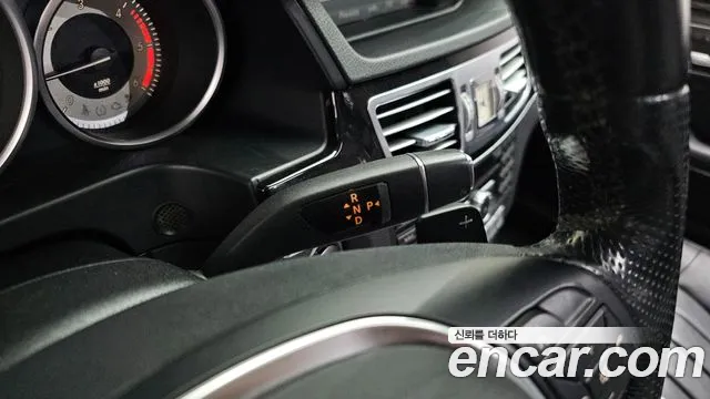 Mercedes-Benz E-Класс 2015 thumb 9