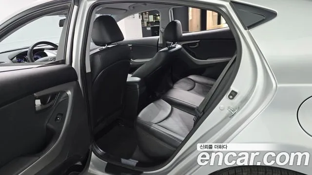 Hyundai Avante 2013 thumb 11