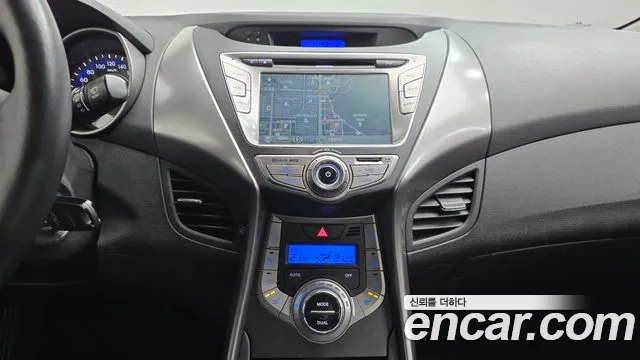 Hyundai Avante 2013 thumb 12