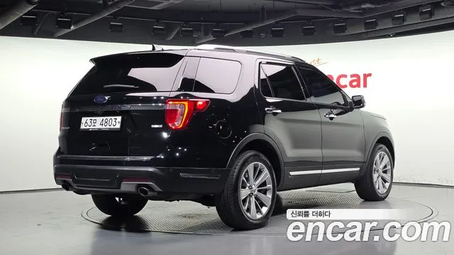 Ford Explorer 2019 thumb 2