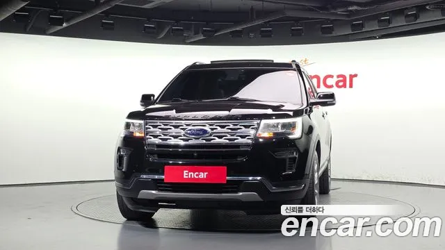 Ford Explorer 2019 thumb 3