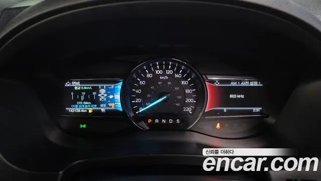 Ford Explorer 2019 thumb 8