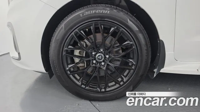 Kia Carnival 2018 thumb 5