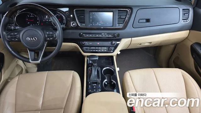 Kia Carnival 2018 thumb 7