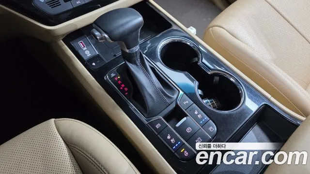 Kia Carnival 2018 thumb 9