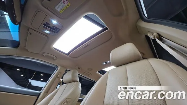 Kia Carnival 2018 thumb 11