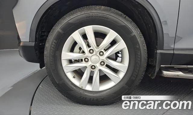 KG_Mobility_Ssangyong Rexton 2018 thumb 5
