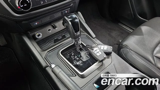 KG_Mobility_Ssangyong Rexton 2018 thumb 9