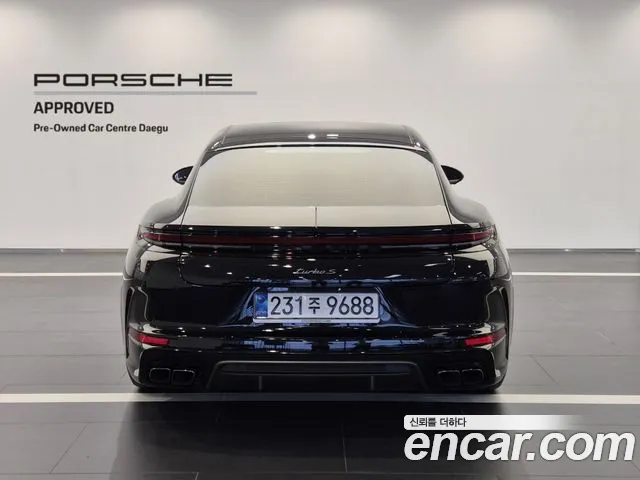 Porsche Panamera 2025 thumb 3